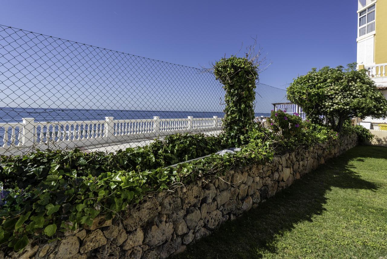 Nest Studio Playa Alhamar Sitio de Calahonda ภายนอก รูปภาพ