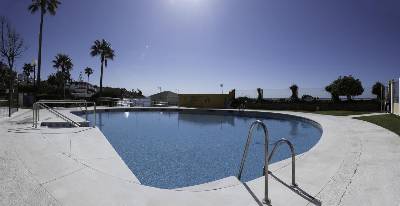 Nest Studio Playa Alhamar Sitio de Calahonda ภายนอก รูปภาพ