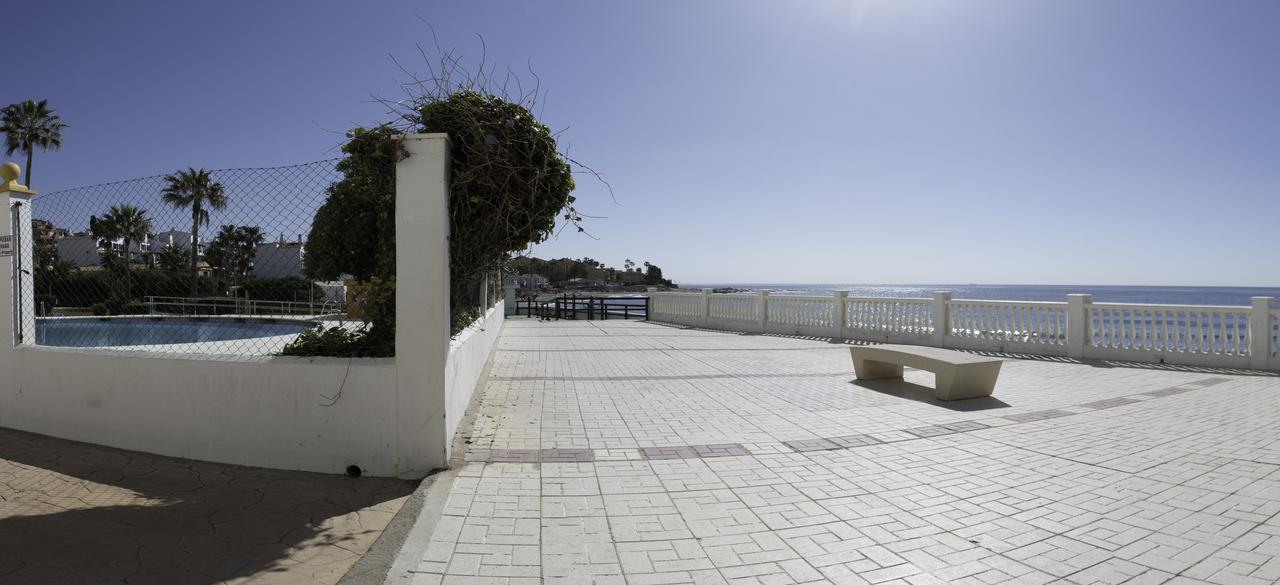 Nest Studio Playa Alhamar Sitio de Calahonda ภายนอก รูปภาพ