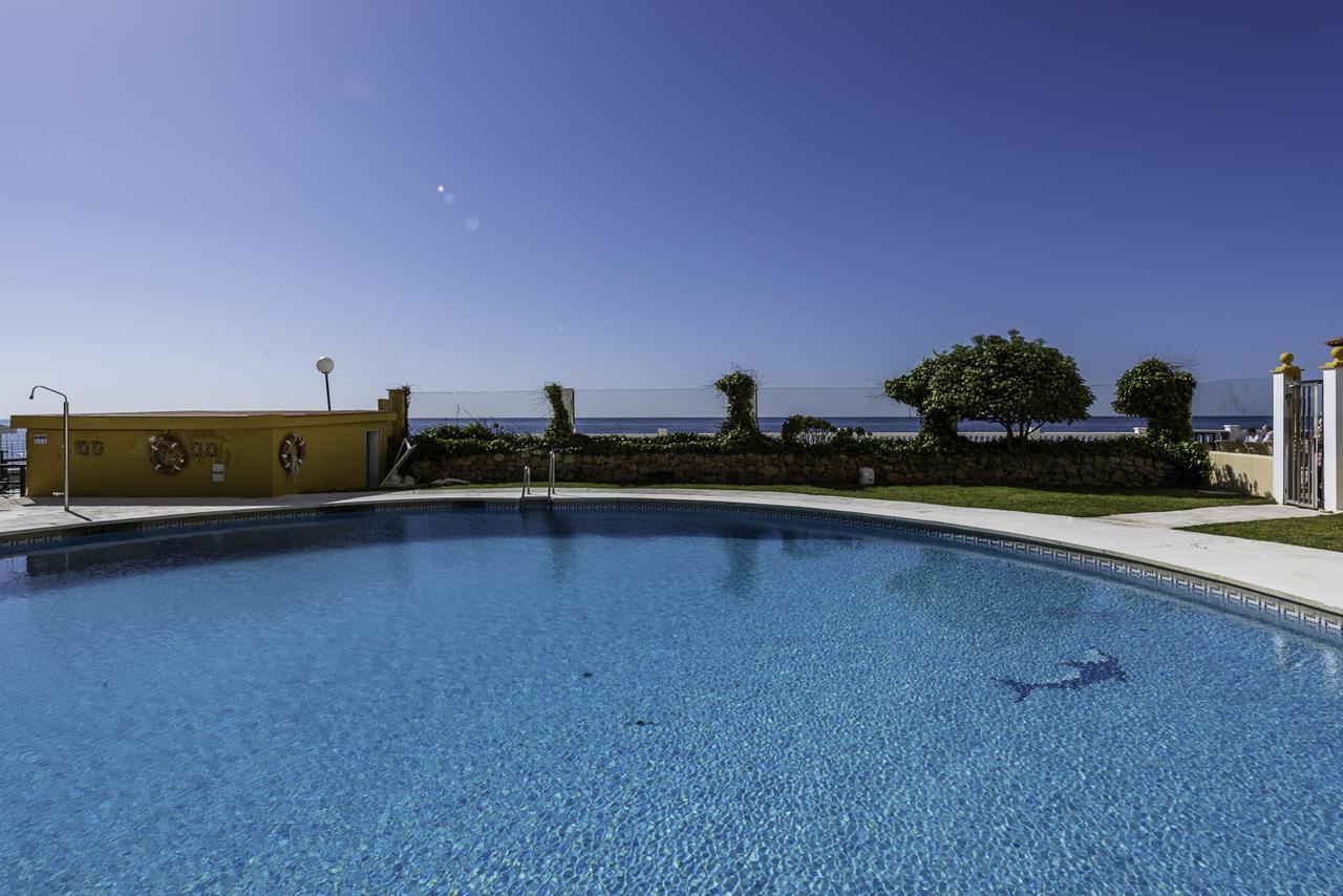 Nest Studio Playa Alhamar Sitio de Calahonda ภายนอก รูปภาพ